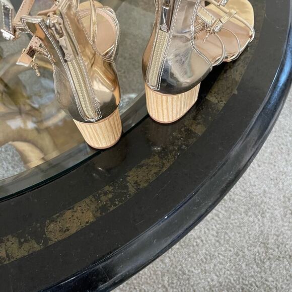 Heels sandles- gold new Nanette Lepore size 7 1/2 zipper back- block heels 2 2/4 - Picture 5 of 7